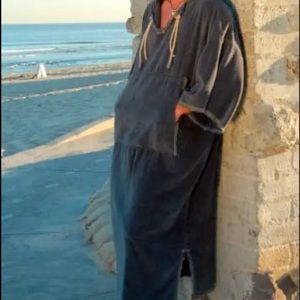 Really nice weighted robe to use in beaches.